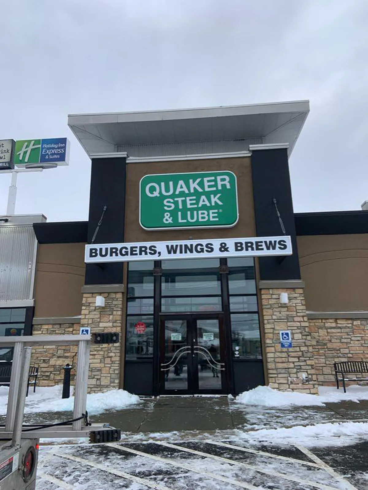 Quaker Steak and Lube